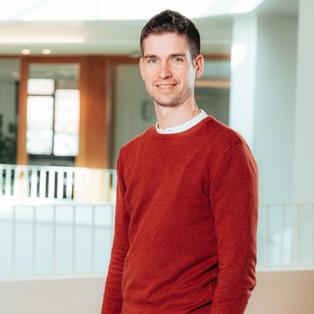 Contacto-Carlos-Calleja